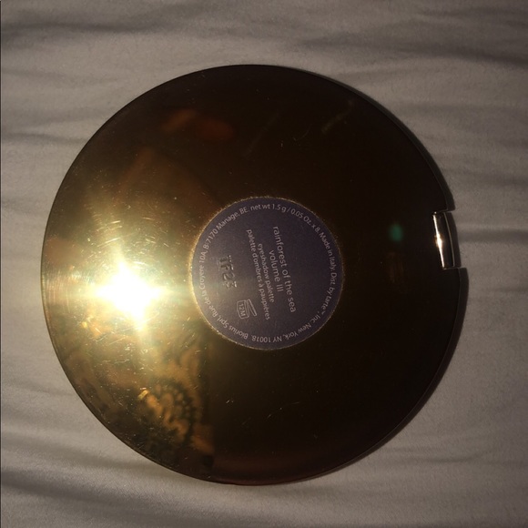 ❤️ SOLD ❤️ TARTE RAINFOREST OF THE SEA VOLUME III - Picture 2 of 4